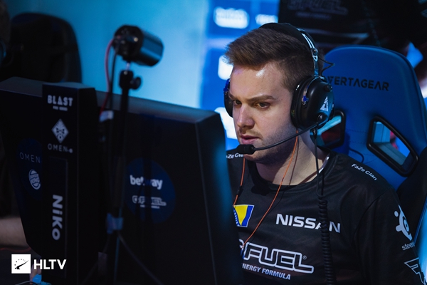 CS2再次打破在线记录，时隔一个月