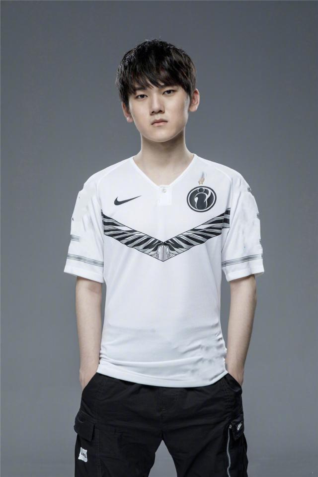 MAJ3R 回应 B1ad3 关于ESL职业联赛决赛中粉丝的指控