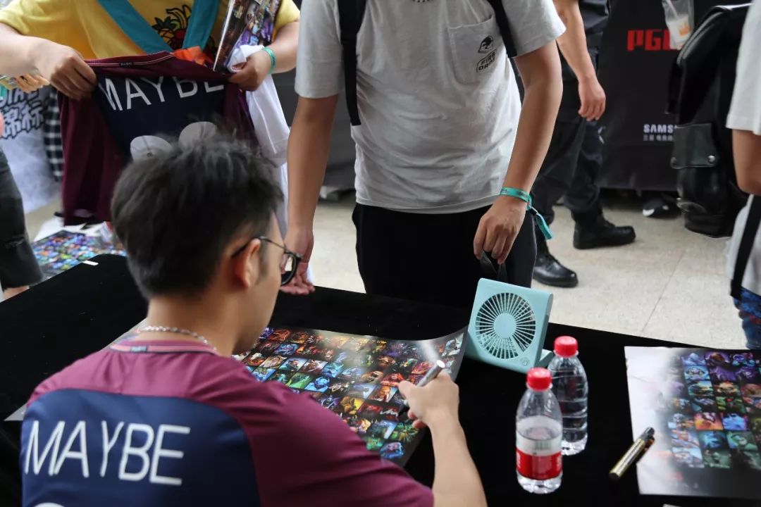 外媒统计5月最火电竞赛事：LOL、CSGO前二；无畏契约第五
